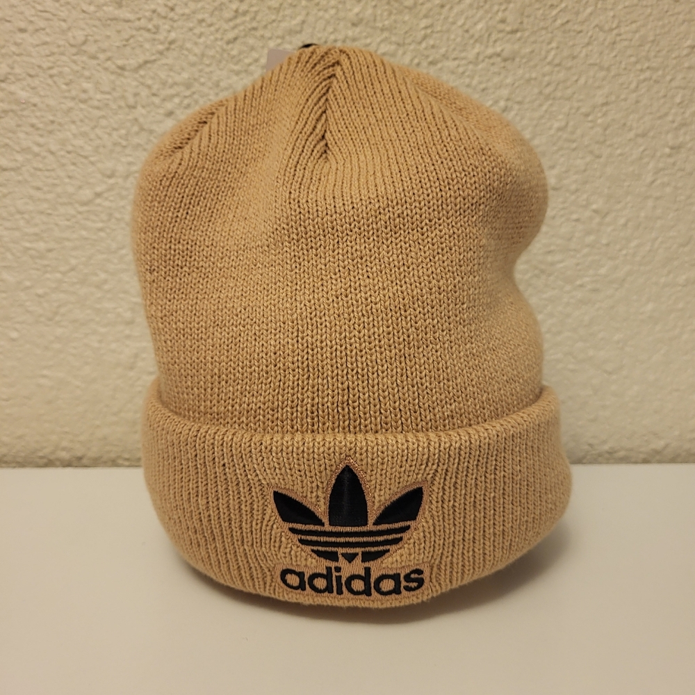 NWT Adidas Beige Knit Trefoil Beanie